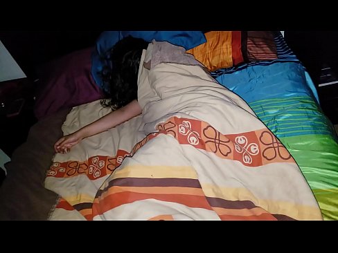 ❤️ Posinak grdi svoju mladu maćehu dok ona spava. Jebanje u pornografiji hr.safehaus.top